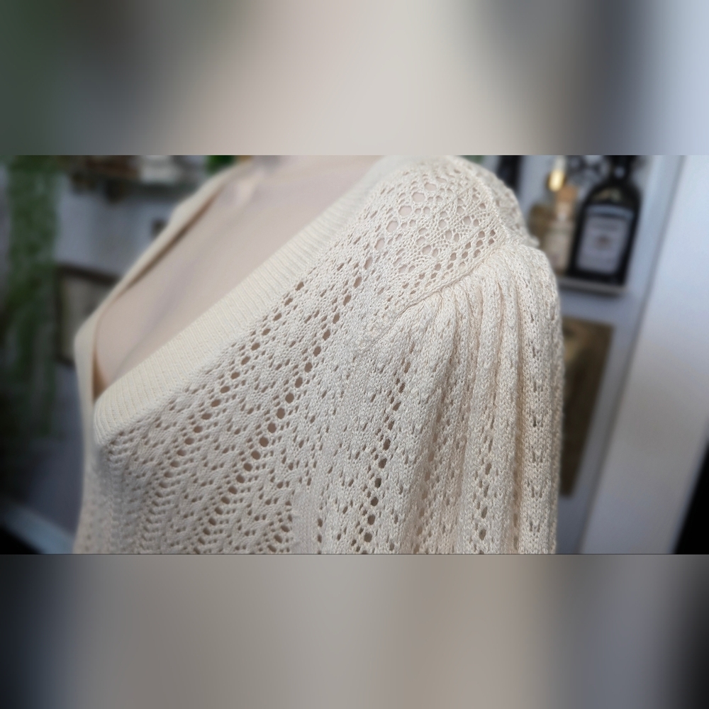 Signature Reitmans Ivory Mesh Knit Sweater MD